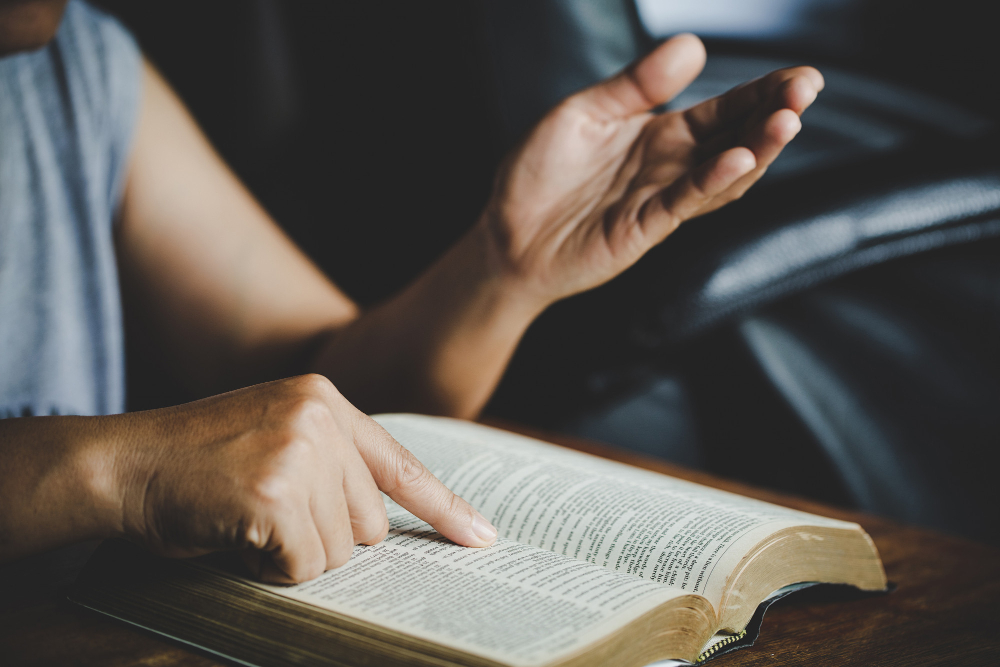 As Leis Espirituais da Bíblia Que Poucos Conhecem e Como Elas Funcionam