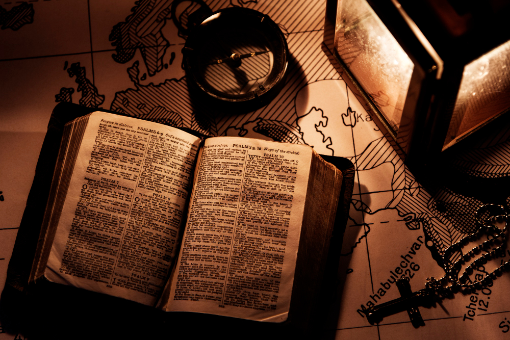 Explorando o contexto histórico e cultural da Bíblia