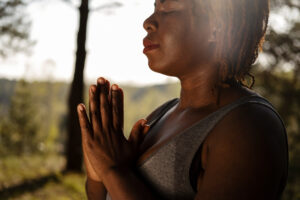Mitos e verdades sobre o mundo espiritual: desvendando crenças populares sobre o tema
